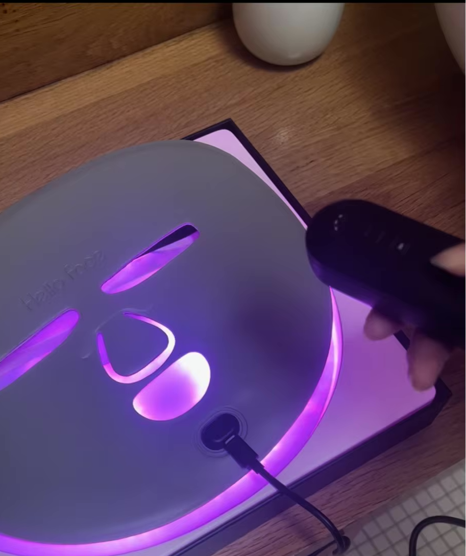 LUMILUX™ Wireless LED Mask: The Cutting-Edge Solution for At-Home Anti-Aging and Skin Rejuvenation