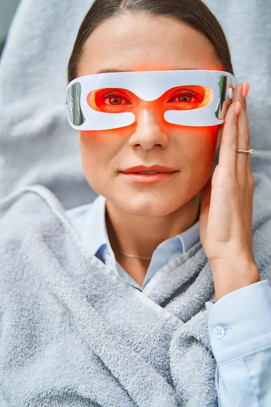 Hollywood’s Hottest Secret: The LED Eye Perfector Celebrities Can’t Live Without Lumilux